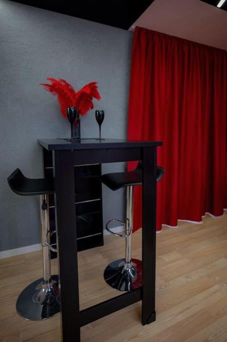 Bdsm Apartman V Bratislave -Adults Only Bratislava Exterior foto