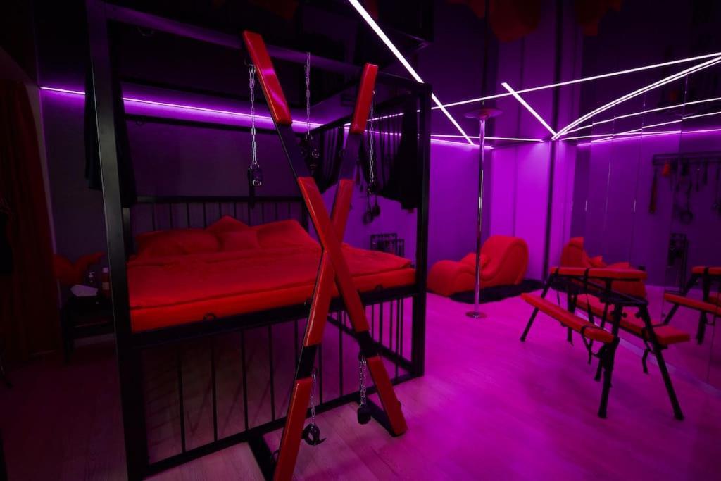 Bdsm Apartman V Bratislave -Adults Only Bratislava Exterior foto